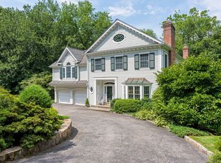 3 Waterbury Ln, Darien, CT 06820
