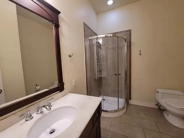 2 bed, 2.0 bath, 1102 sqft, $1,349 — Photo 4