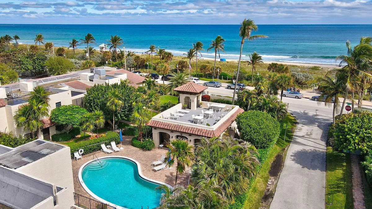 Photo 1 of 55 - 200 S Ocean Blvd #B-135 - Delray Beach, FL Primary Photo - 200 S Ocean Blvd #B-135