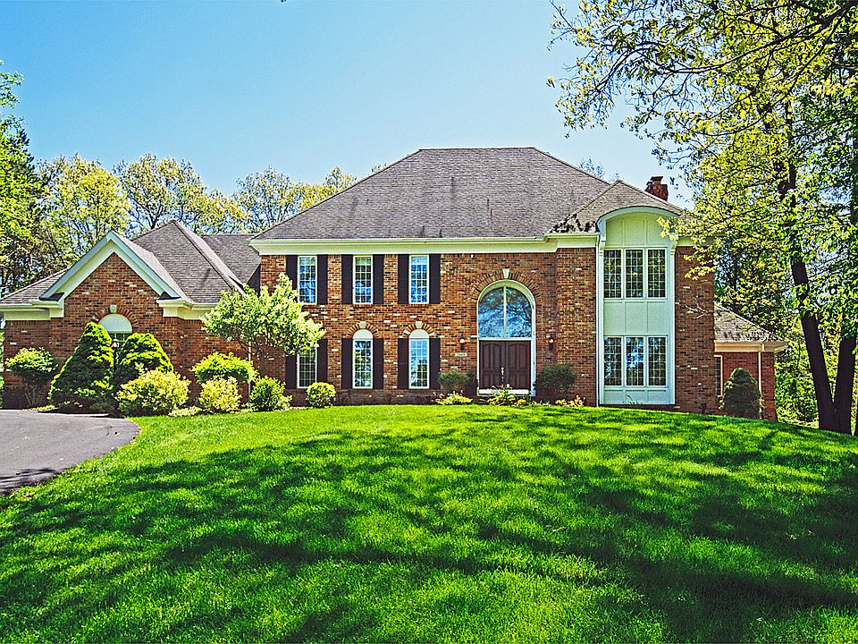 1st image of 2460 Overglen Ct