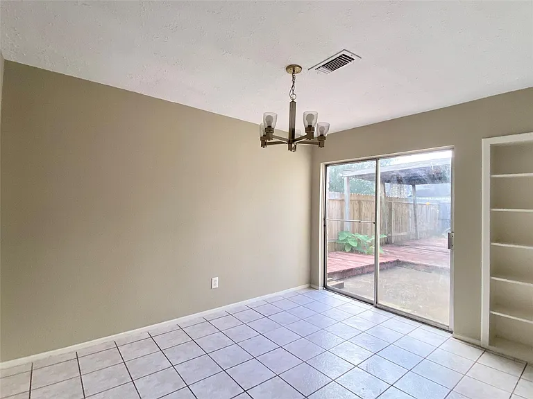 3123 Sam Houston Dr — Photo 10