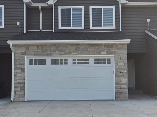 1871 Titan Pl, Hickman, NE 68372