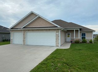 715 Jason Ct, Centralia, MO 65240