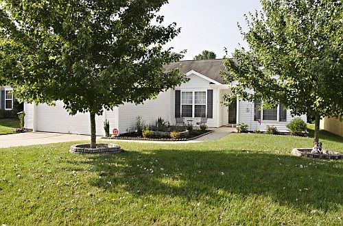 1st image of 3516 Panarama Dr