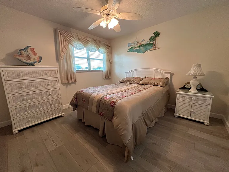 1172 Commodore Ct #203 — Photo 14