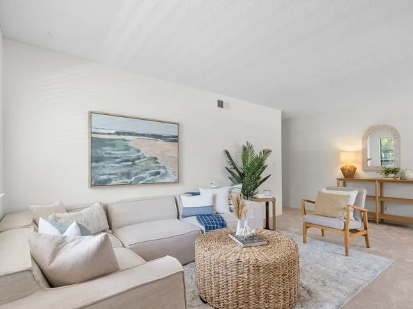 1139 Callas Ln APT 4, Capitola, CA 95010