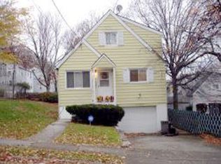 119 Schoonmaker Rd, Teaneck, NJ 07666