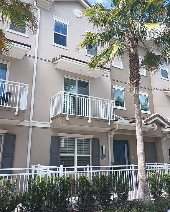 1st image of 933 BRUTUS TERRACE