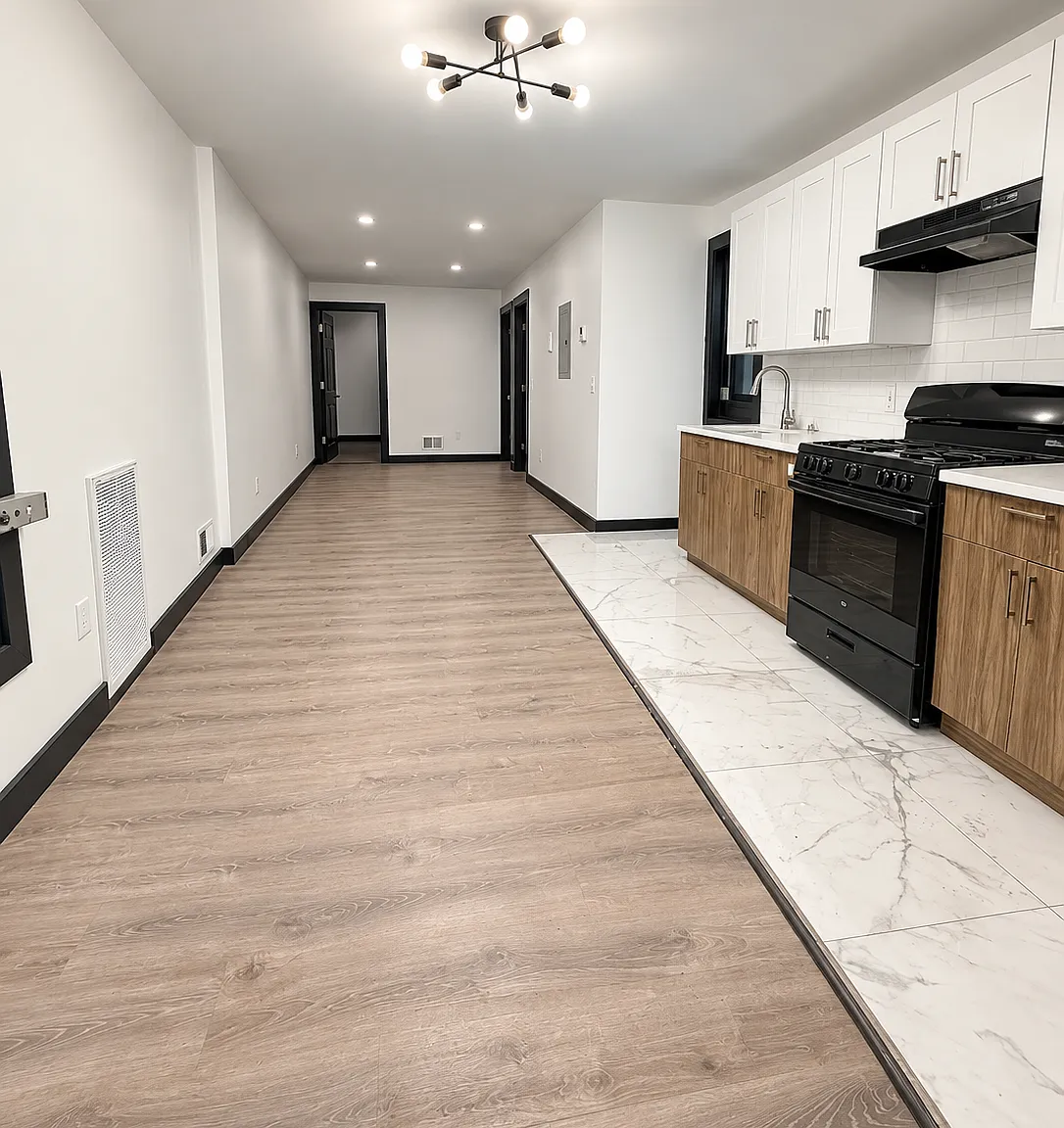 4 bed, $2,450 — Photo 1