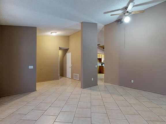 5th image of 11393 Hollyvale Ave