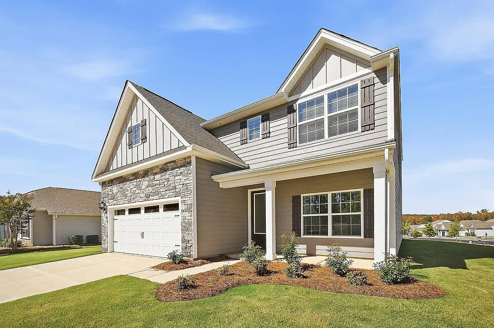 4 bed, 2.5 bath, 2384 sqft, $2,340 — Photo 4