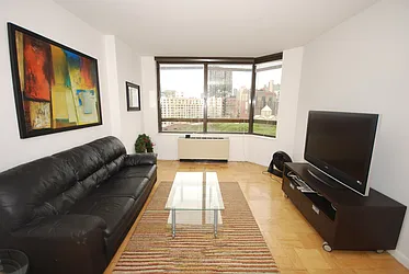 Rented by Luxury Habitat