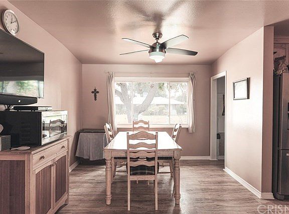 Spacious Dining Room