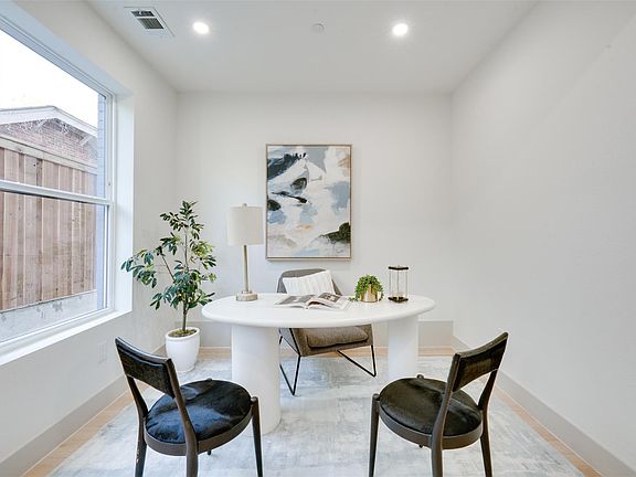 4th image of 512 N Lancaster Ave #1