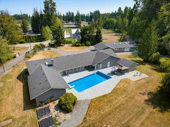 1233 231st St, Langley, BC V2Z 2X1