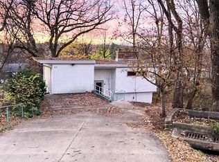 4338 Upland Dr, Madison, WI 53705