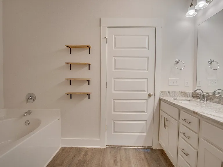 713 Brambling Ct — Photo 13