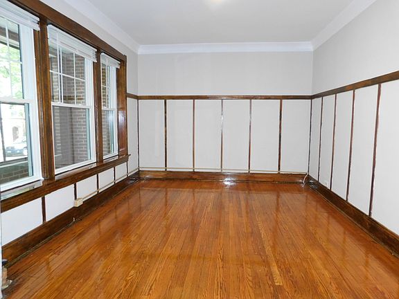 5th image of 823 Elmwood Ave #5
