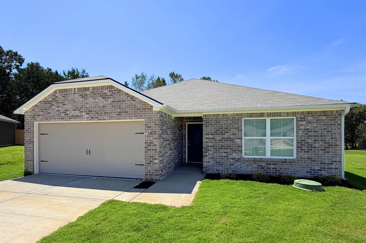 302 Spanish Moss Court — Photo 1