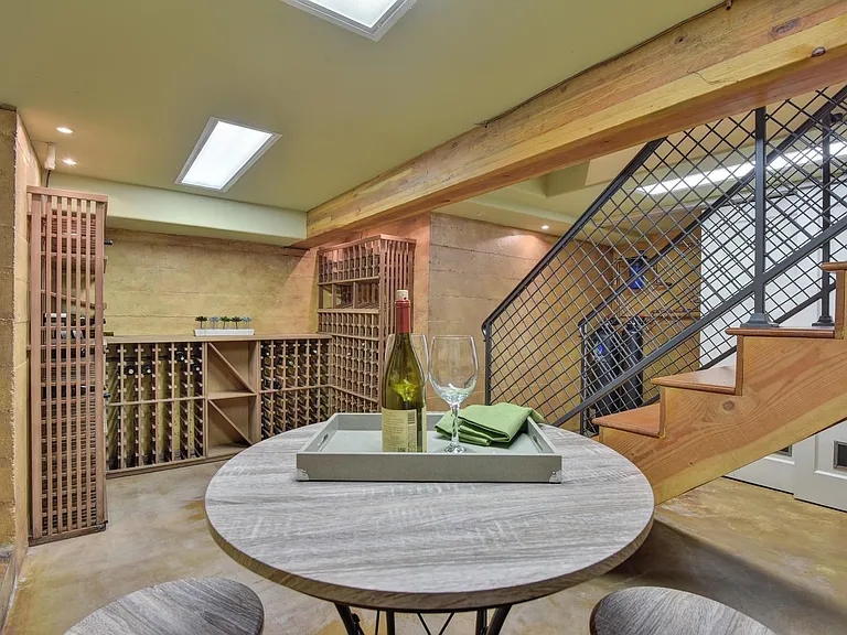 1190 Willow Glen Way — Photo 37