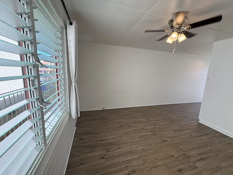 1116 Isenberg St — Photo 7