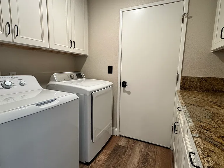 7423 Fireweed Cir — Photo 13