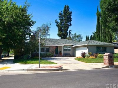 23634 Bessemer St, Woodland Hills, CA, 91367