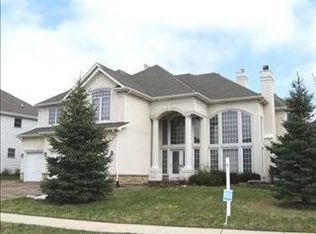 2244 Stowe Cir, Naperville, IL 60564
