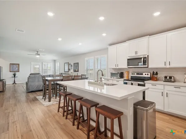 1281 Carl Gln, New Braunfels, TX 78130