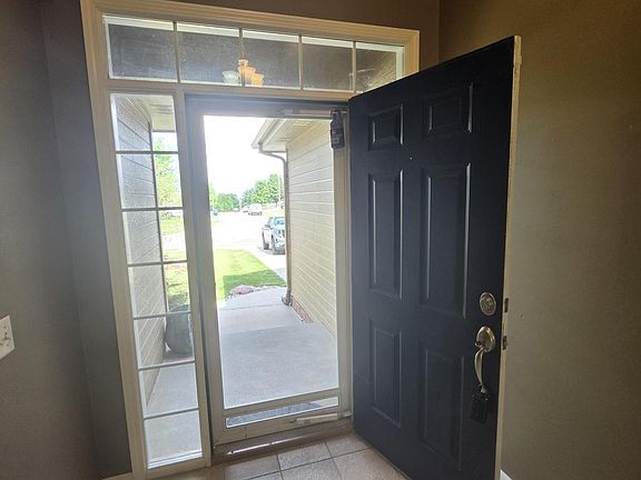 3rd image of 4276 N 176th Ave