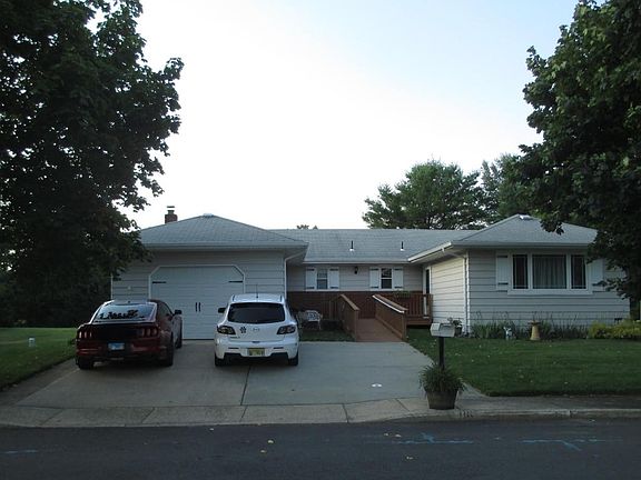 4th image of 116 Bonaire Dr