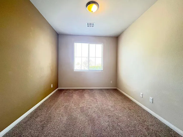 5729 Tideview St — Photo 20