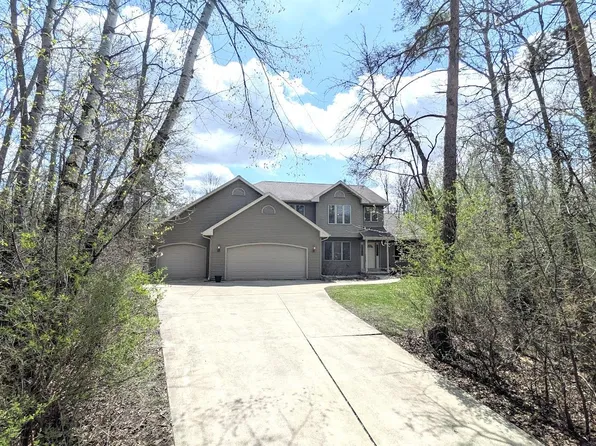 W4954 Emery Ln, Fond Du Lac, WI 54937