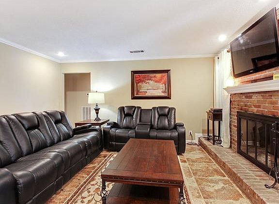 2nd image of 4301 Cleary Ave