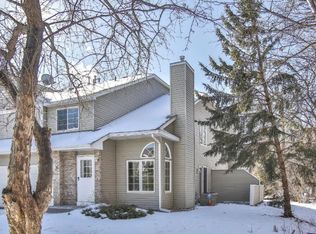 3229 Pecks Woods Turn, New Brighton, MN 55112