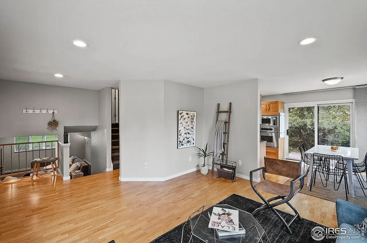3 bed, 1866 sqft, $5,300 — Photo 3