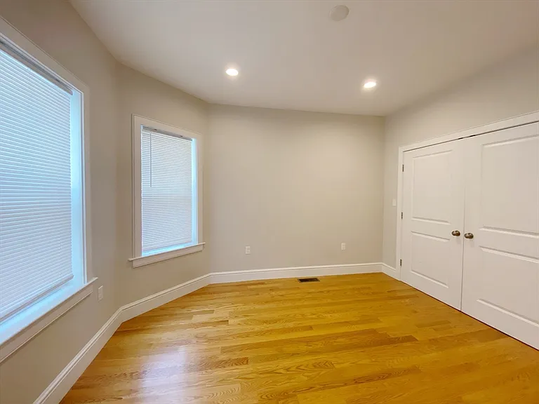 821 Winthrop Ave #1 — Photo 10