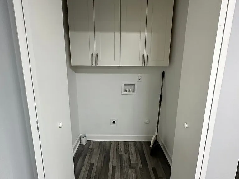 1109 Sidney Dr — Photo 4