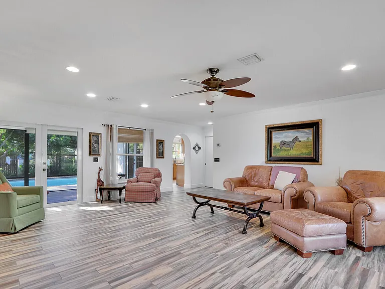 5140 Laird Ln — Photo 7