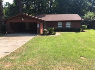 106 W Ray Dr, Hattiesburg, MS 39402