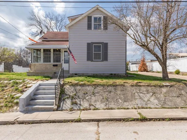 143 S 5th St, Sainte Genevieve, MO 63670