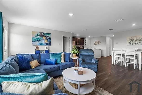 8228 High Garden St — Photo 20