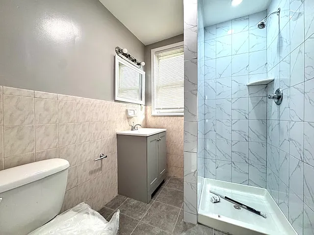 Building Photo - 170 Bellevue St #1R
