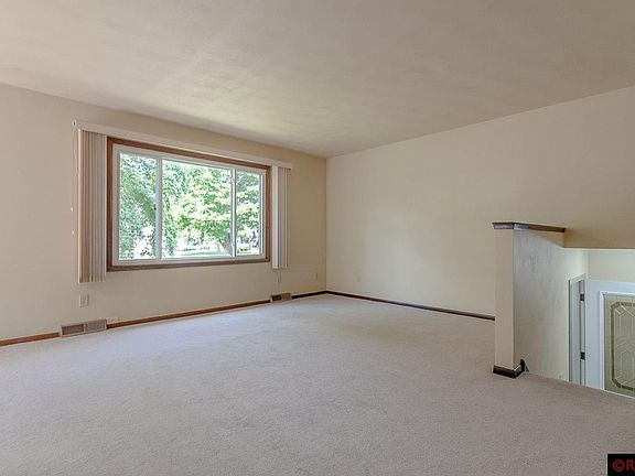 3rd image of 121 Sandpiper Dr
