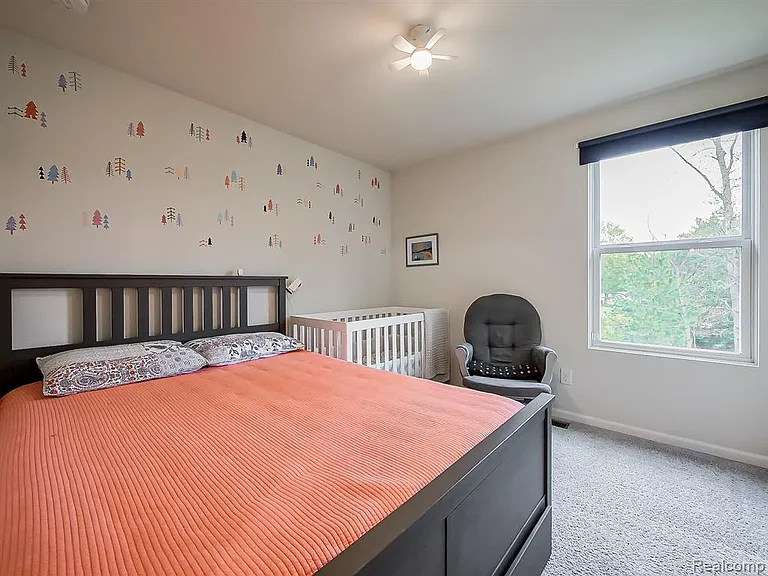 8640 Quincy Dr — Photo 14