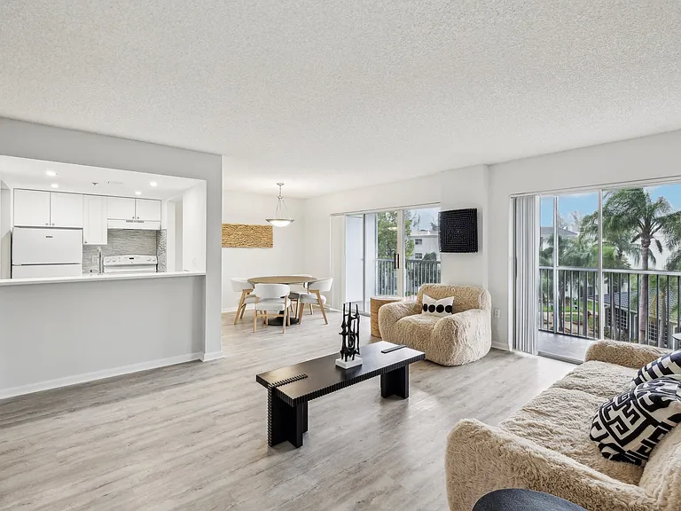 Waterview Rental — Photo 21