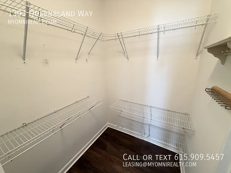 1303 Queensland Way — Photo 36