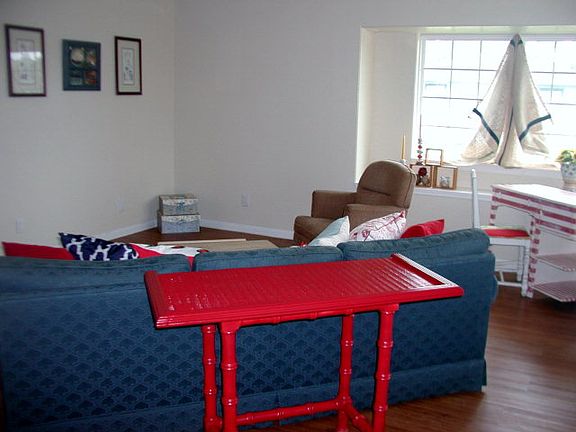 4th image of 131 Kelly Ln