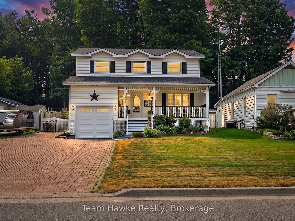 1st image of 255 Hanly St