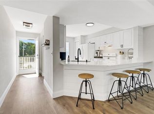 9580 Victoria Ln #A-203, Naples, FL 34109